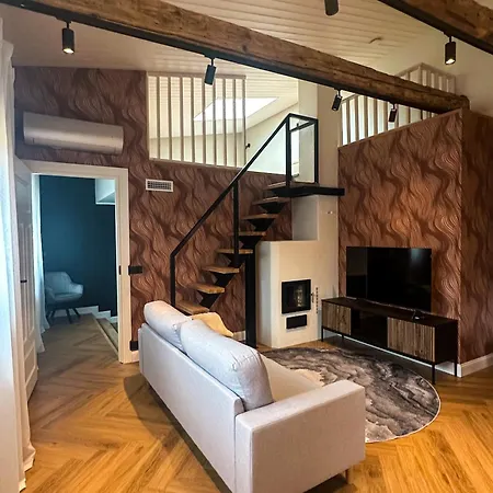 Gemini Homes Paernu, Vaeike-kuke Apartment